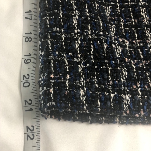 White House Black market skirt - Picture 12 of 14